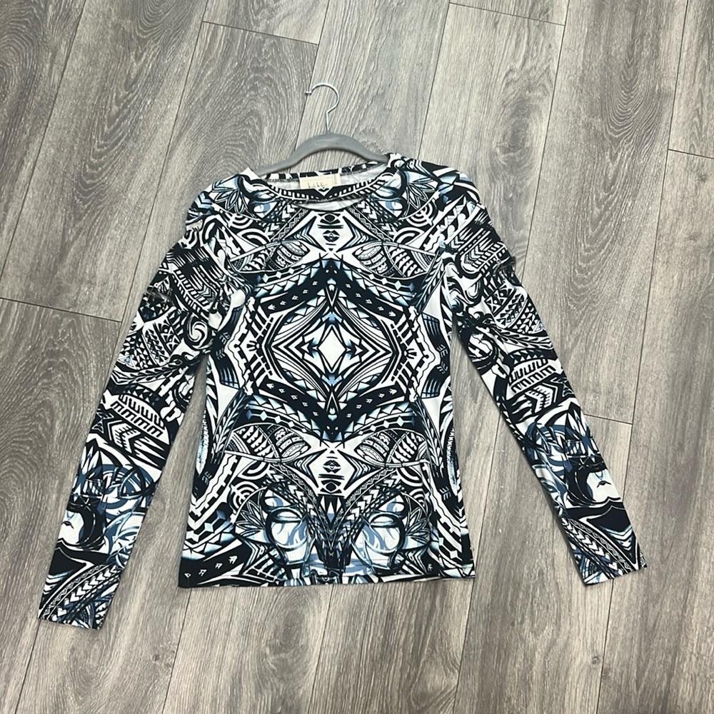 Graphic shirt